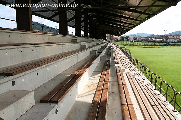 Estadio Santa María de Lezama - Lezama, PV