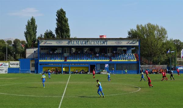 Stadion pokraj Jadra - Solin