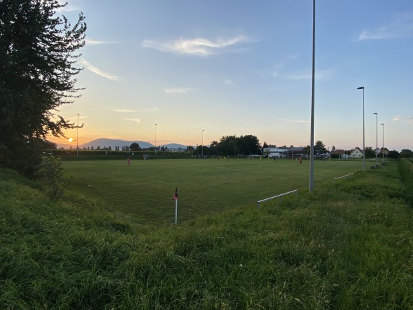 Sportplatz Jahnstraße - Knöringen