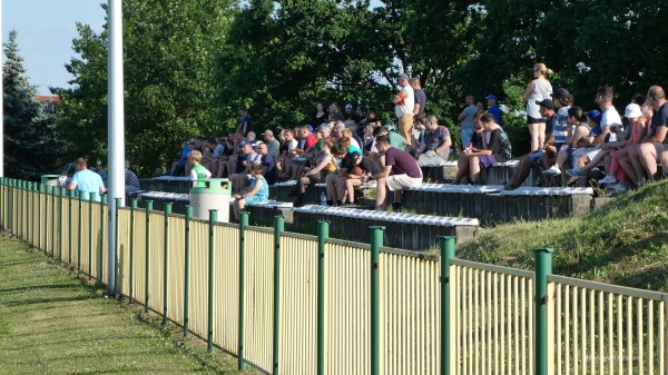 Stadion Osiedlowy w Radwanicach - Radwanice