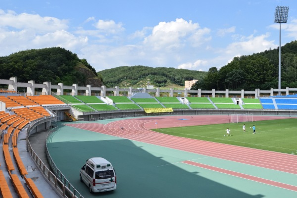 Chuncheon Songam Sports Town Main Stadium - Chuncheon