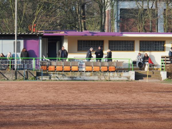 Revierparkstadion am Mattlerbusch - Duisburg-Röttgersbach