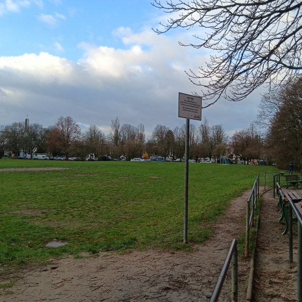 Sportanlage Bertramswiese Platz 3 - Frankfurt/Main-Dornbusch