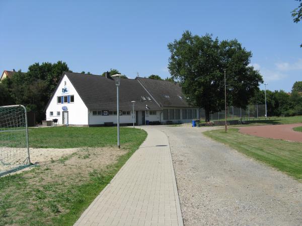Blau-Weiß-Platz im Sportpark Hildesheim - Hildesheim