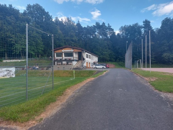 Sportgelände auf der Eich - Kleinkahl-Kleinlaudenbach