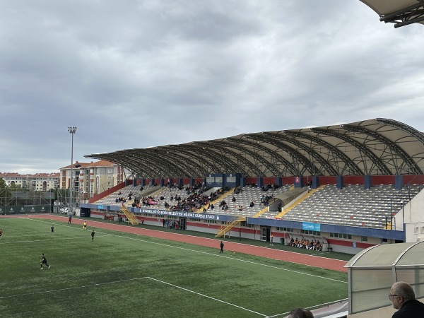 İBB Silivri Müjdat Gürsu Stadı - Silivri