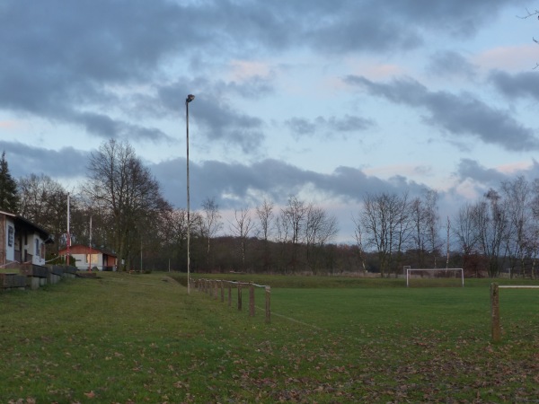 Sportplatz auf dem Hainberg - Rabenau/Hessen-Odenheim/Lumda