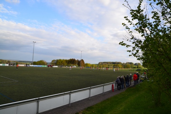 Sportplatz Weyerbusch - Weyerbusch