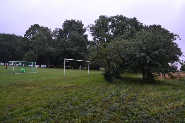 Sportplatz Schwaaner Landstraße - Benitz