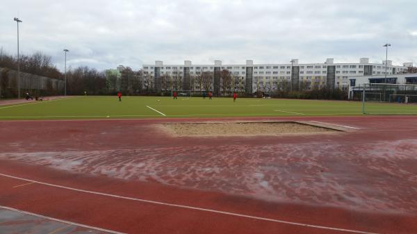 Sportplatz Hänselstraße - Berlin-Neukölln