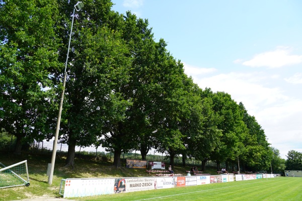 Sportzentrum Jednota / Sportowy centrum Jednota - Crostwitz (Chrósćicy)
