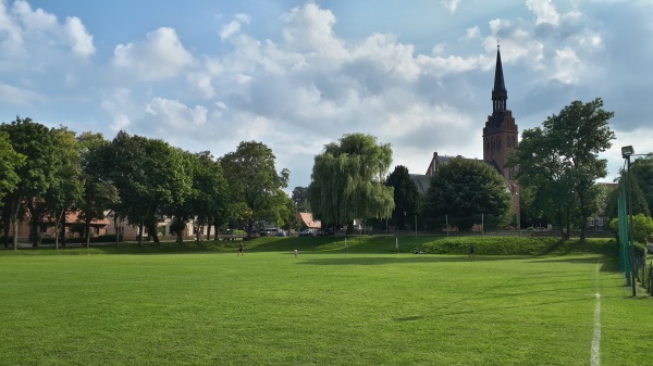 Sportplatz am Schloß - Basedow/Mecklenburg