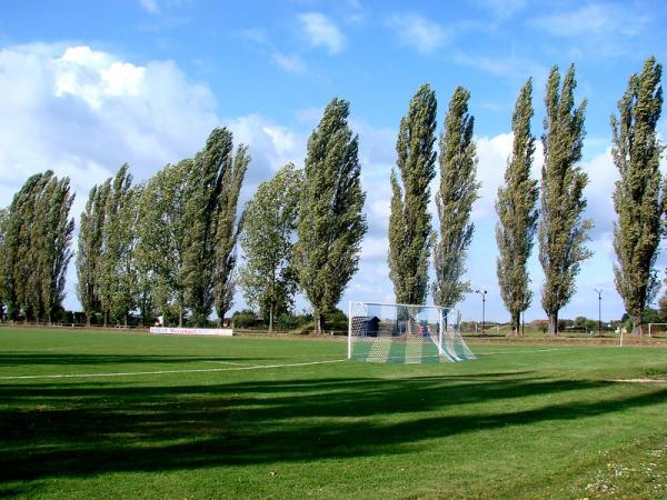 Sportplätze an der Bahn - Landsberg/Saalekreis-Hohenthurm