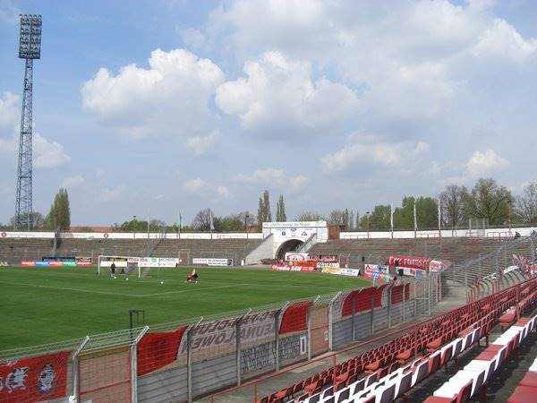 Kurt-Wabbel-Stadion - Halle/Saale-Gesundbrunnen