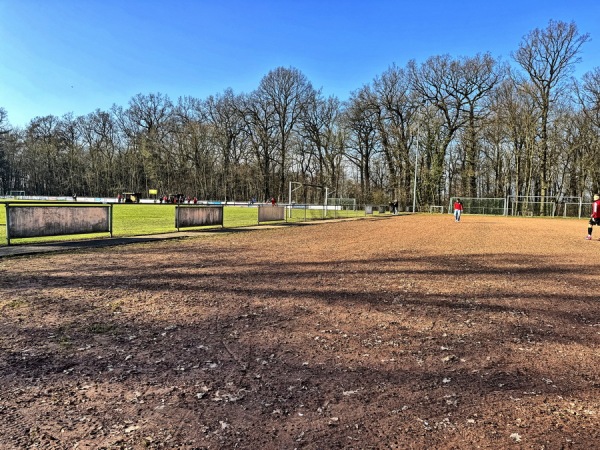 Eichenwaldstadion - Marienmünster-Bredenborn