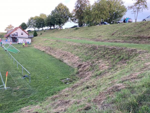 Sportplatz im Hart - Riedlingen-Pflummern
