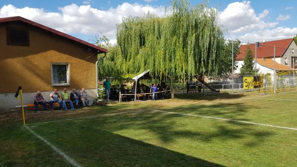 Sportzentrum an der Straße zur Waldbühne - Sprötau