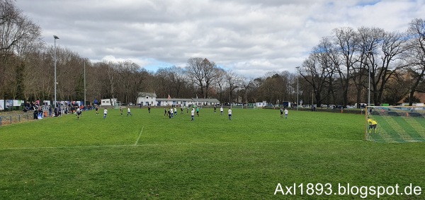 Paul-Zobel-Sportplatz - Berlin-Schönholz
