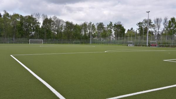 Bezirkssportanlage Heinrich-Wieland-Straße Platz 2 - München-Perlach