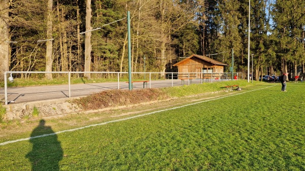 Sportplatz Inning 2 - Inning/Holz