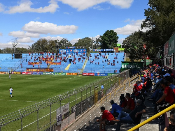 Estadio El Trébol - Ciudad de Guatemala