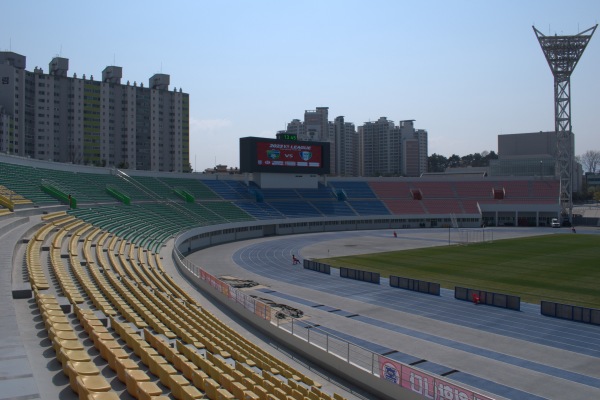 Gangneung Stadium - Gangneung