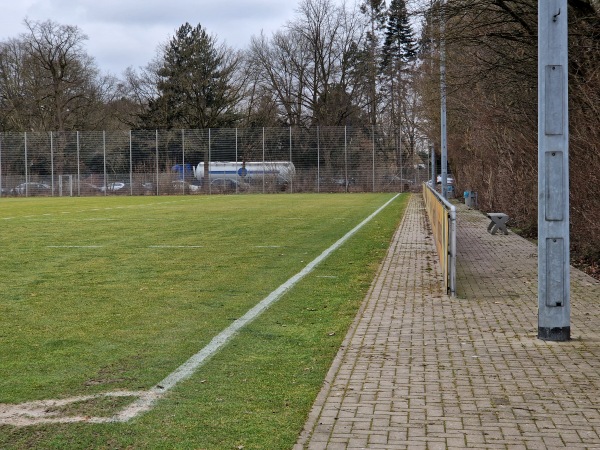 96-Nachwuchsleistungszentrum F-Platz - Hannover