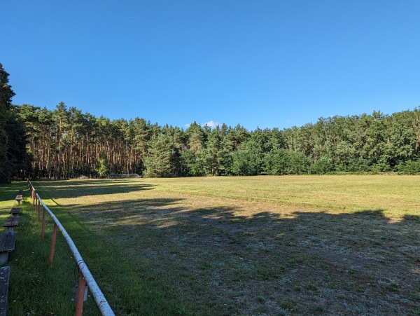 Oskar-Ruhnke-Stadion Nebenplatz - Tangerhütte-Uetz