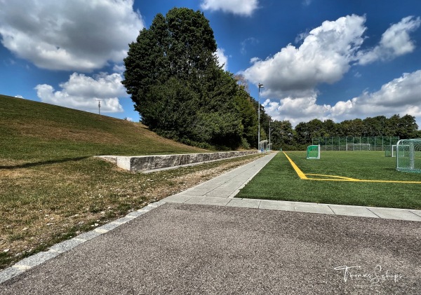 Hans-Bayer-Stadion Nebenplatz 2 - Unterschleißheim-Lohhof