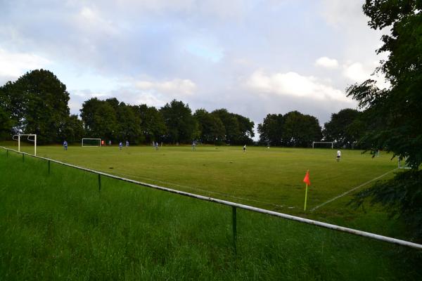 Sportplatz Groß Schwiesow  - Groß Schwiesow