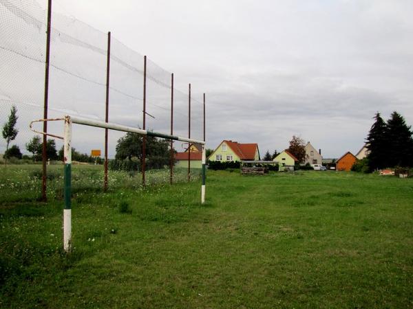 Sportplatz an der Bundesstraße - Freyburg/Untrut-Zeuchfeld