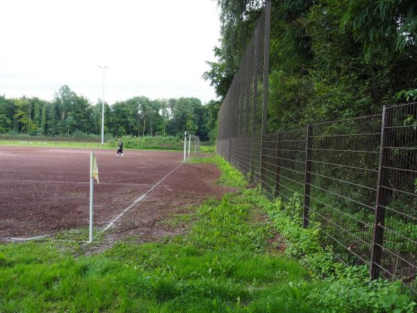 Bezirkssportanlage Gahlensche Straße Platz 2 - Bochum-Hamme