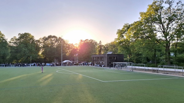 Sportplatz Quellental - Hamburg-Nienstedten