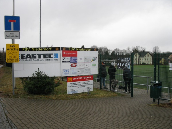 Sportplatz Rote Erde - Niederdorf/Erzgebirge