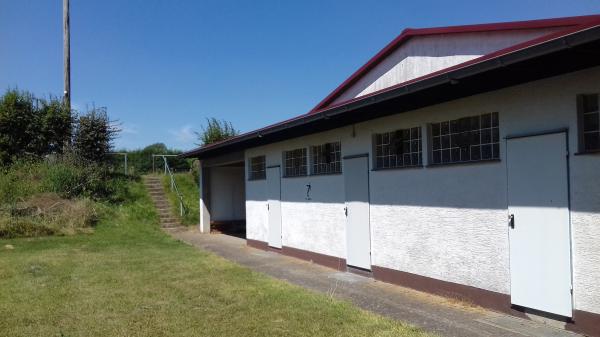 Sportplatz Am Berghofe - Willebadessen-Löwen