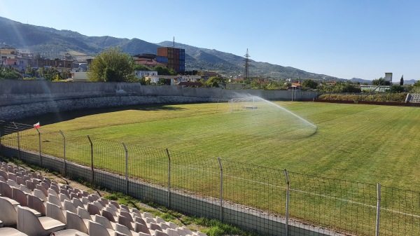 Stadiumi Adush Muça - Ballshi