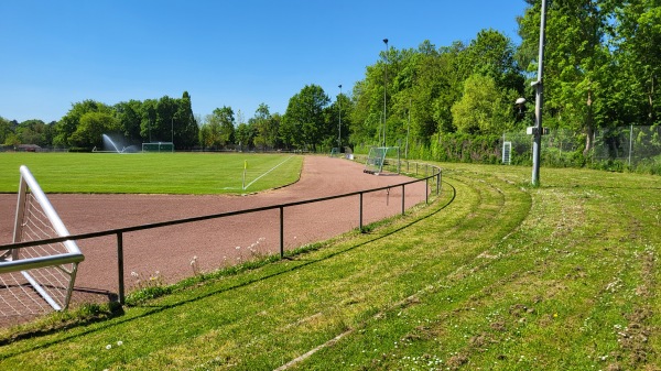 Bezirkssportanlage Heinrich-Becker-Straße - Frankfurt/Main-Nieder-Eschbach