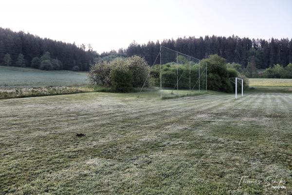 Sportplatz Schafhof - Zimmern unter der Burg