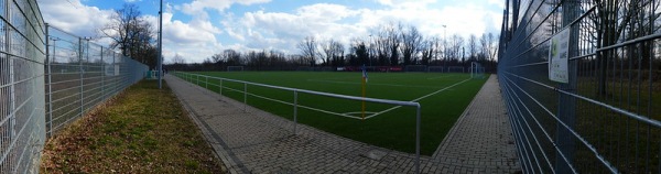 Sportanlage Am Kinderdorf Platz 3 - Halle/Saale-Neustadt