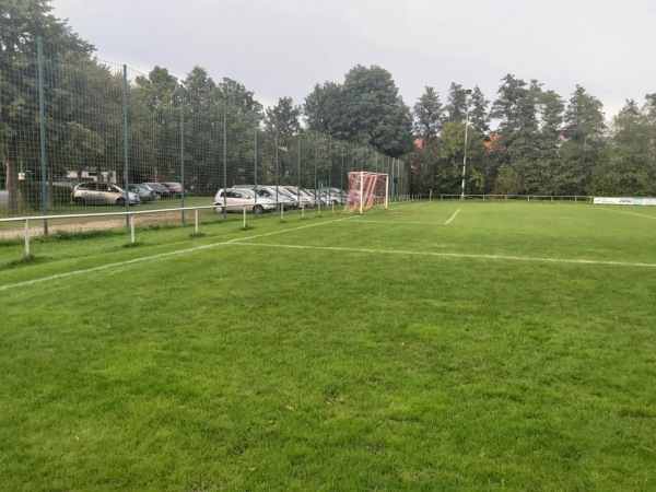 Sportplatz im Dorf - Flieden-Schweben