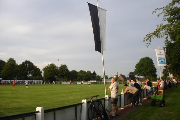 Sportplatz an der Windmühle - Lippetal-Hultrop