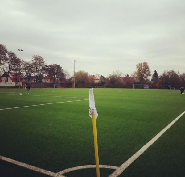 Sportplatz Am Rosenhag 2 - Berlin-Mahlsdorf