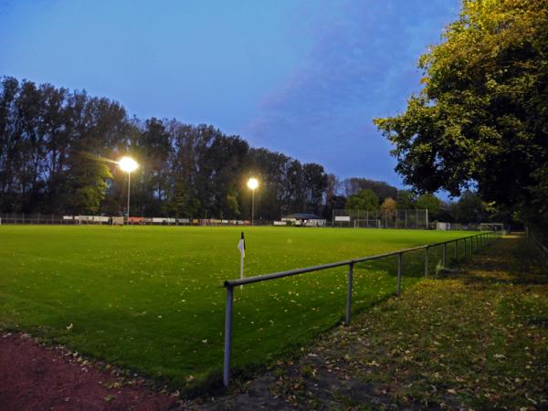Sportplatz Im Weidengarten - St. Sebastian/Rhein