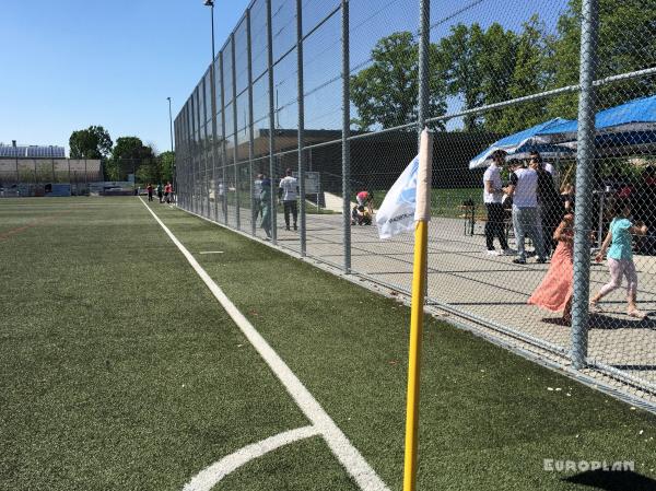 Bezirkssportanlage Neckarpark Platz 2 - Stuttgart-Bad Cannstatt