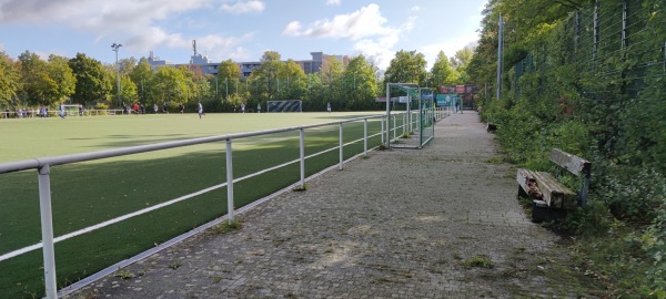 Stadion an der Windmühle Nebenplatz 2 - Berlin-Britz