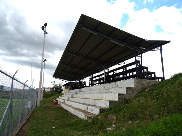 Estadio de Juan Montalvo Cancha 1 - Cayembe