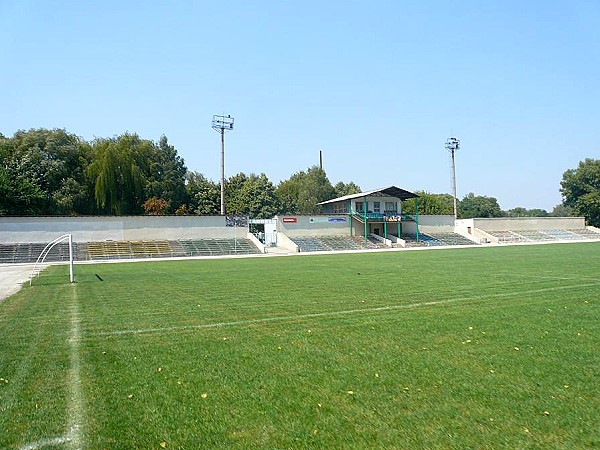 Stadionul Orășenesc  - Glodeni