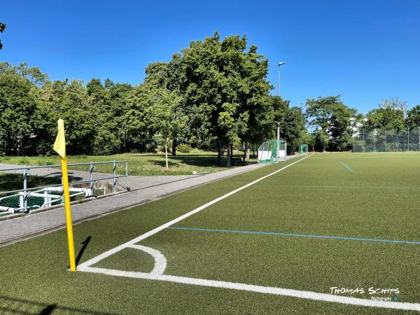 Bezirkssportanlage Mombach Platz 3 - Mainz-Mombach