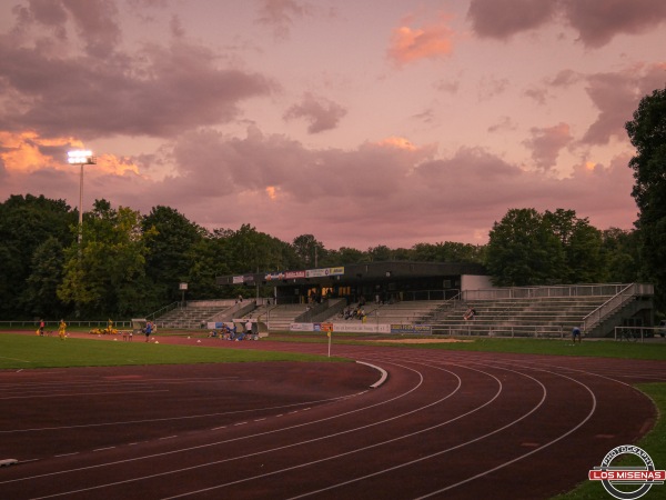 Stadion Savoyer Au - Freising