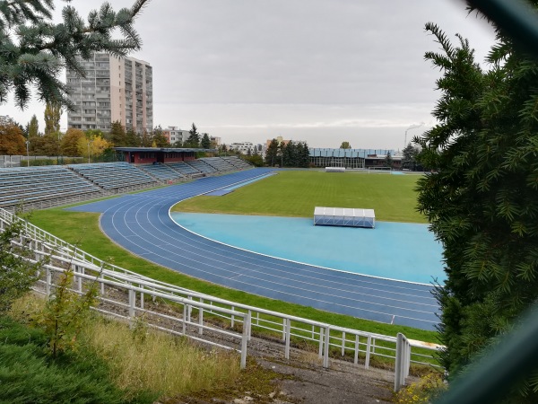 Sportovní centrum Univerzita Karlova - Praha-Hostivař